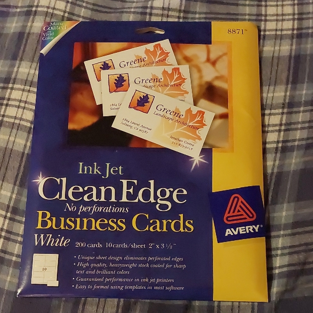 Avery Clean Edge White Business Cards